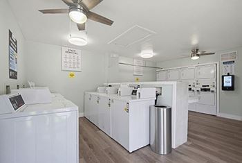 Laundry center